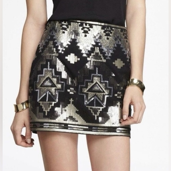 Express 🟣 Black and Silver Sequin Mini Skirt - Picture 1 of 7